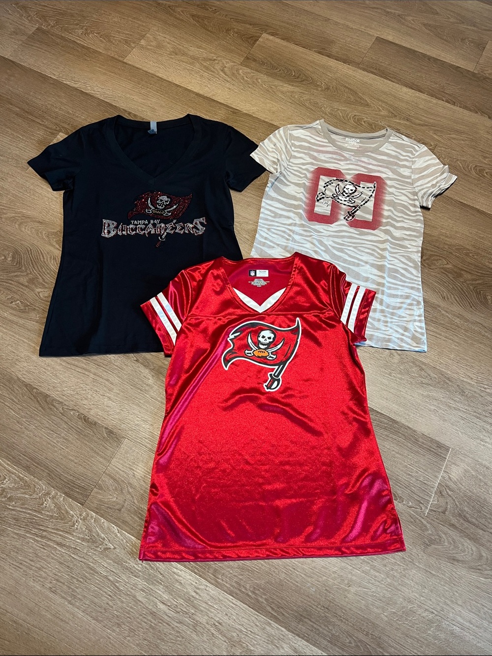 Women’s Bucs Jersey and T shirts